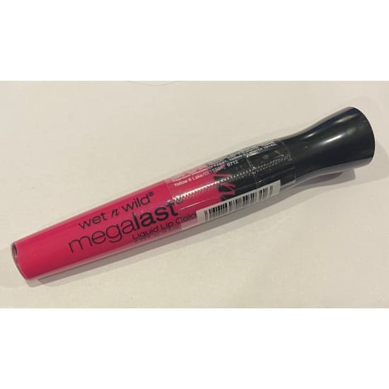 WET N WILD MegaLast Liquid Lip Color Lipstick BACK TO THE FUCSHIA 923A colour - Health & Beauty:Makeup:Lips:Lipstick